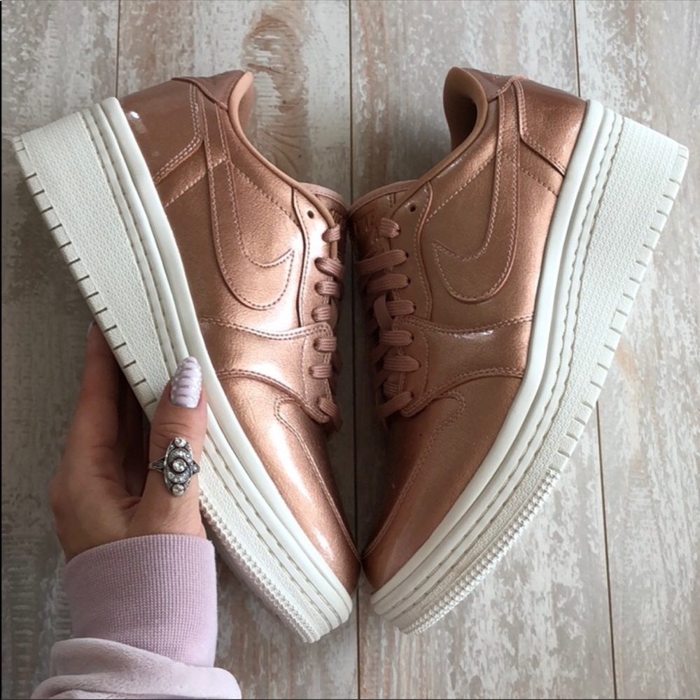 NWT Nike Air Jordan  rose gold - Picture 6 of 8